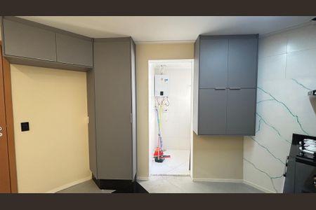 Apartamento à venda com 61m², 2 quartos e 1 vaga Apartamento à venda com 61m², 2 quartos e 1 vagaCozinha