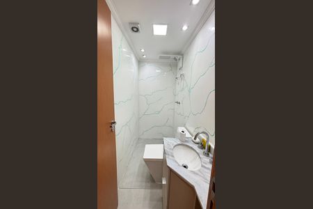 Apartamento à venda com 61m², 2 quartos e 1 vaga Apartamento à venda com 61m², 2 quartos e 1 vagaBanheiro