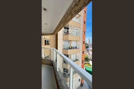 Apartamento à venda com 61m², 2 quartos e 1 vaga Apartamento à venda com 61m², 2 quartos e 1 vagaSala - Varanda
