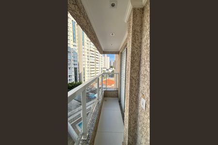 Apartamento à venda com 61m², 2 quartos e 1 vaga Apartamento à venda com 61m², 2 quartos e 1 vagaSala - Varanda