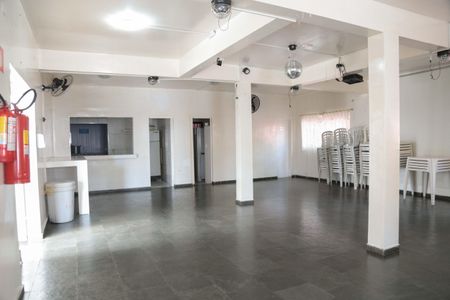 Apartamento à venda com 78m², 2 quartos e 1 vaga Apartamento à venda com 78m², 2 quartos e 1 vagaÁrea comum - Salão de festas