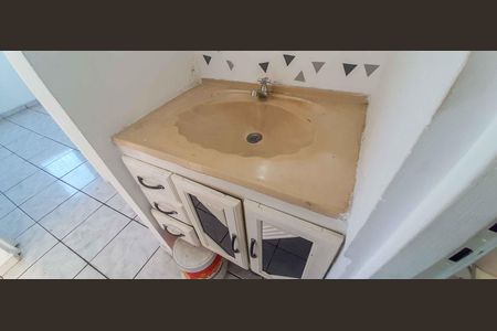Apartamento à venda com 78m², 2 quartos e 1 vaga Apartamento à venda com 78m², 2 quartos e 1 vagaBanheiro