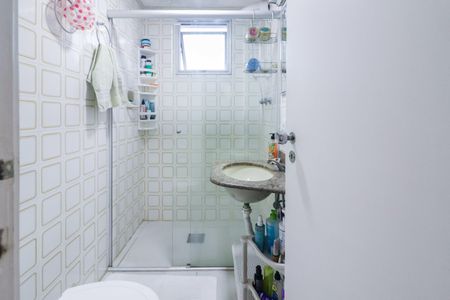 Apartamento à venda com 82m², 3 quartos e 1 vagaBanheiro Social