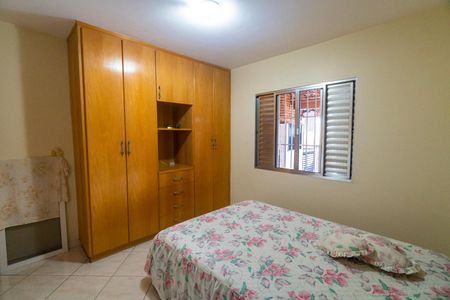 Casa à venda com 166m², 3 quartos e 2 vagasQuarto 2