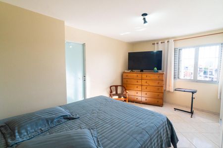 Casa à venda com 166m², 3 quartos e 2 vagasSuite