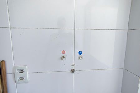 Apartamento à venda com 188m², 4 quartos e 2 vagas Apartamento à venda com 188m², 4 quartos e 2 vagasCozinha e Área de Serviço