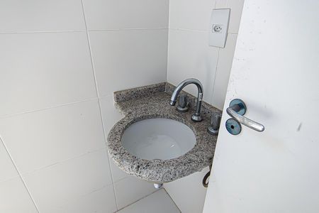 Apartamento à venda com 188m², 4 quartos e 2 vagas Apartamento à venda com 188m², 4 quartos e 2 vagasBanheiro da Suite