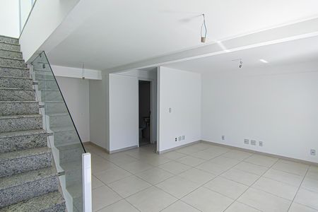 Apartamento à venda com 188m², 4 quartos e 2 vagas Apartamento à venda com 188m², 4 quartos e 2 vagasSala