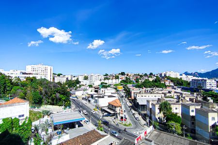 Apartamento à venda com 188m², 4 quartos e 2 vagas Apartamento à venda com 188m², 4 quartos e 2 vagasQuarto 1 - varanda