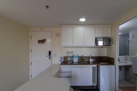 Apartamento à venda com 32m², 1 quarto e 1 vaga Apartamento à venda com 32m², 1 quarto e 1 vagaCozinha