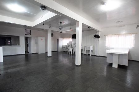 Apartamento à venda com 50m², 2 quartos e 1 vaga Apartamento à venda com 50m², 2 quartos e 1 vagaÁrea comum - Salão de festas