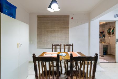 Casa à venda com 145m², 3 quartos e 2 vagas Casa à venda com 145m², 3 quartos e 2 vagasCopa