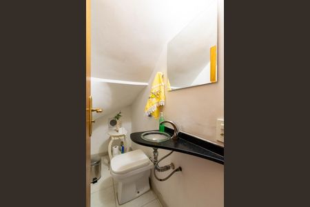 Casa à venda com 145m², 3 quartos e 2 vagas Casa à venda com 145m², 3 quartos e 2 vagasLavabo