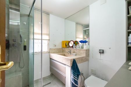 Casa à venda com 145m², 3 quartos e 2 vagas Casa à venda com 145m², 3 quartos e 2 vagasBanheiro da Suíte 1