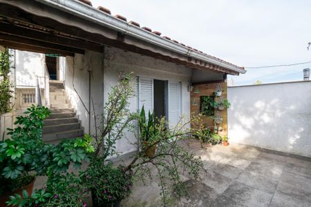 Casa à venda com 145m², 3 quartos e 2 vagas Casa à venda com 145m², 3 quartos e 2 vagasVaranda da Suíte 1