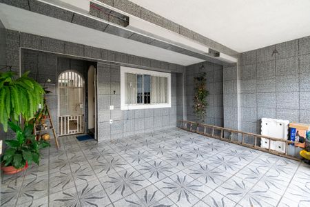 Casa à venda com 145m², 3 quartos e 2 vagas Casa à venda com 145m², 3 quartos e 2 vagasGaragem