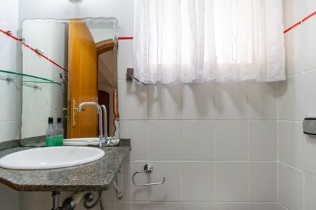 Casa à venda com 145m², 3 quartos e 2 vagas Casa à venda com 145m², 3 quartos e 2 vagasBanheiro da Suíte 2