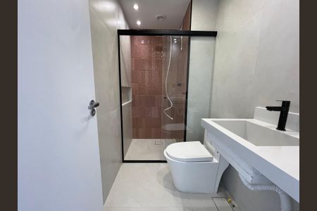 Apartamento à venda com 37m², 2 quartos e sem vaga Apartamento à venda com 37m², 2 quartos e sem vagaBanheiro Social