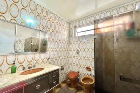 Casa à venda com 270m², 4 quartos e 4 vagas Casa à venda com 270m², 4 quartos e 4 vagasCloset da suíte