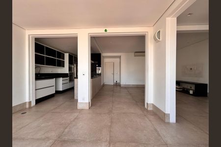 Sala de apartamento à venda com 2 quartos, 112m² em Moema, São Paulo