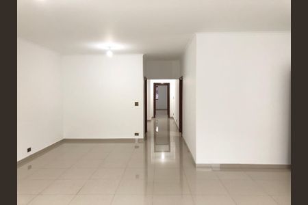 Casa à venda com 290m², 4 quartos e 15 vagas