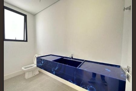 Casa de condomínio à venda com 550m², 4 quartos e 6 vagas