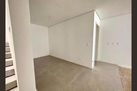Casa de condomínio à venda com 550m², 4 quartos e 6 vagas