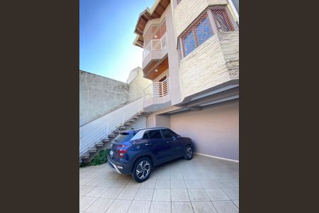 Casa à venda com 158m², 4 quartos e 2 vagas Casa à venda com 158m², 4 quartos e 2 vagasGaragem
