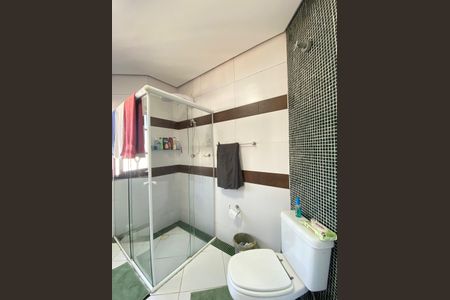 Casa à venda com 158m², 4 quartos e 2 vagas Casa à venda com 158m², 4 quartos e 2 vagasBanheiro Suíte 1