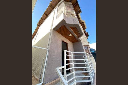 Casa à venda com 158m², 4 quartos e 2 vagas Casa à venda com 158m², 4 quartos e 2 vagasÁrea Externa