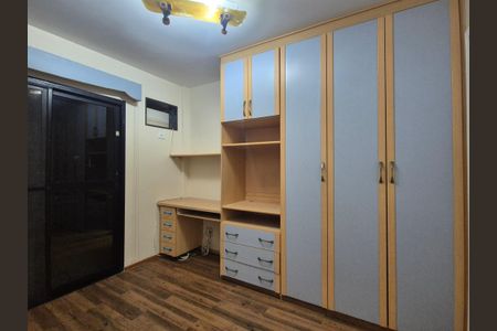 Apartamento para alugar com 240m², 3 quartos e 2 vagasQuarto