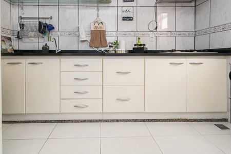 Apartamento à venda com 101m², 2 quartos e 1 vagaCozinha