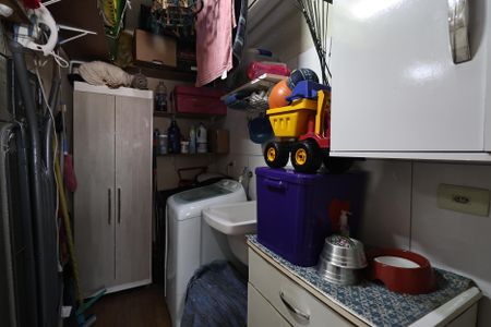 Apartamento à venda com 130m², 2 quartos e 2 vagasLavanderia