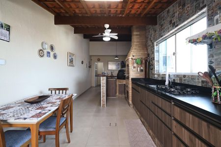 Apartamento à venda com 130m², 2 quartos e 2 vagasCobertura