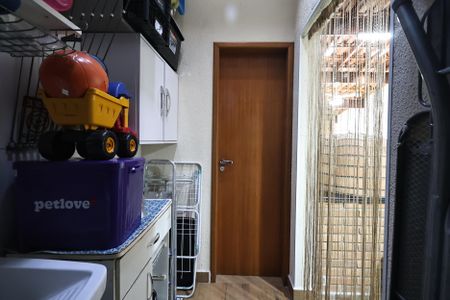 Apartamento à venda com 130m², 2 quartos e 2 vagasLavanderia