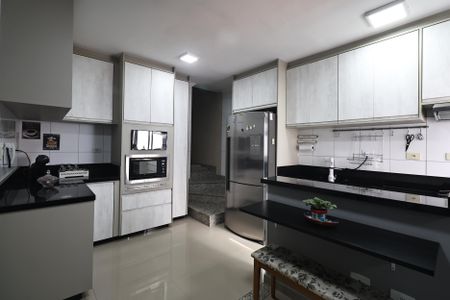 Apartamento à venda com 130m², 2 quartos e 2 vagasCozinha
