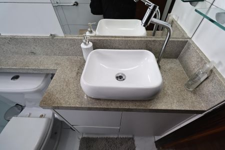 Apartamento à venda com 130m², 2 quartos e 2 vagasBanheiro da Suíte