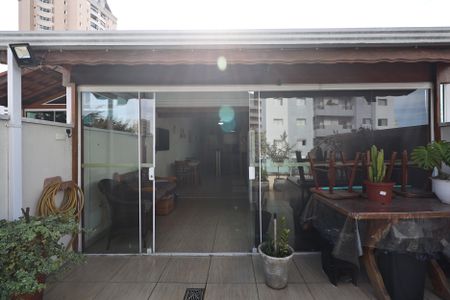 Apartamento à venda com 130m², 2 quartos e 2 vagasCobertura