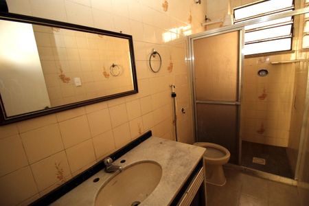 Apartamento para alugar com 54m², 3 quartos e 1 vagaBanheiro