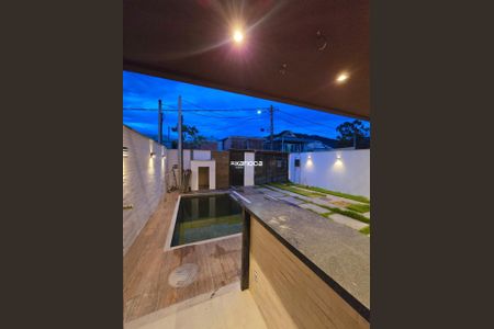Casa à venda com 250m², 4 quartos e 2 vagas