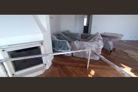 Apartamento à venda com 300m², 5 quartos e 5 vagas Apartamento à venda com 300m², 5 quartos e 5 vagasSala