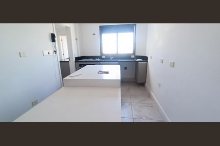 Apartamento à venda com 300m², 5 quartos e 5 vagas Apartamento à venda com 300m², 5 quartos e 5 vagasCozinha
