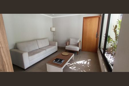Apartamento à venda com 300m², 5 quartos e 5 vagas Apartamento à venda com 300m², 5 quartos e 5 vagasHall