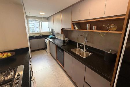 Apartamento à venda com 105m², 2 quartos e 2 vagas