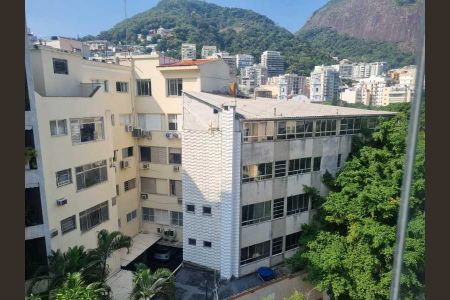 Apartamento à venda com 65m², 2 quartos e 1 vaga