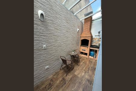 Casa de condomínio à venda com 130m², 3 quartos e 2 vagas Casa de condomínio à venda com 130m², 3 quartos e 2 vagasChurrasqueira