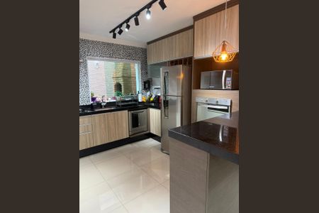 Casa de condomínio à venda com 130m², 3 quartos e 2 vagas Casa de condomínio à venda com 130m², 3 quartos e 2 vagasCozinha