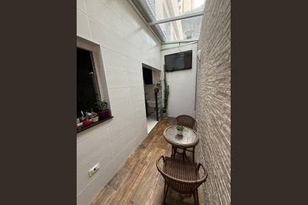 Casa de condomínio à venda com 130m², 3 quartos e 2 vagas Casa de condomínio à venda com 130m², 3 quartos e 2 vagasChurrasqueira