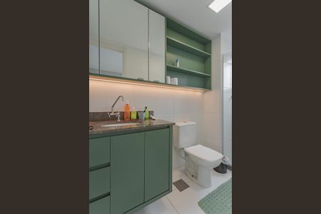 Apartamento à venda com 65m², 2 quartos e 1 vaga Apartamento à venda com 65m², 2 quartos e 1 vagaBanheiro Suíte