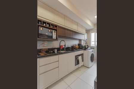 Apartamento à venda com 65m², 2 quartos e 1 vaga Apartamento à venda com 65m², 2 quartos e 1 vagaCozinha e Área de Serviço